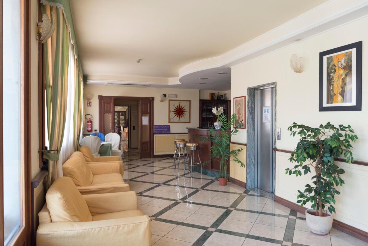 Stella 2000 Hotel