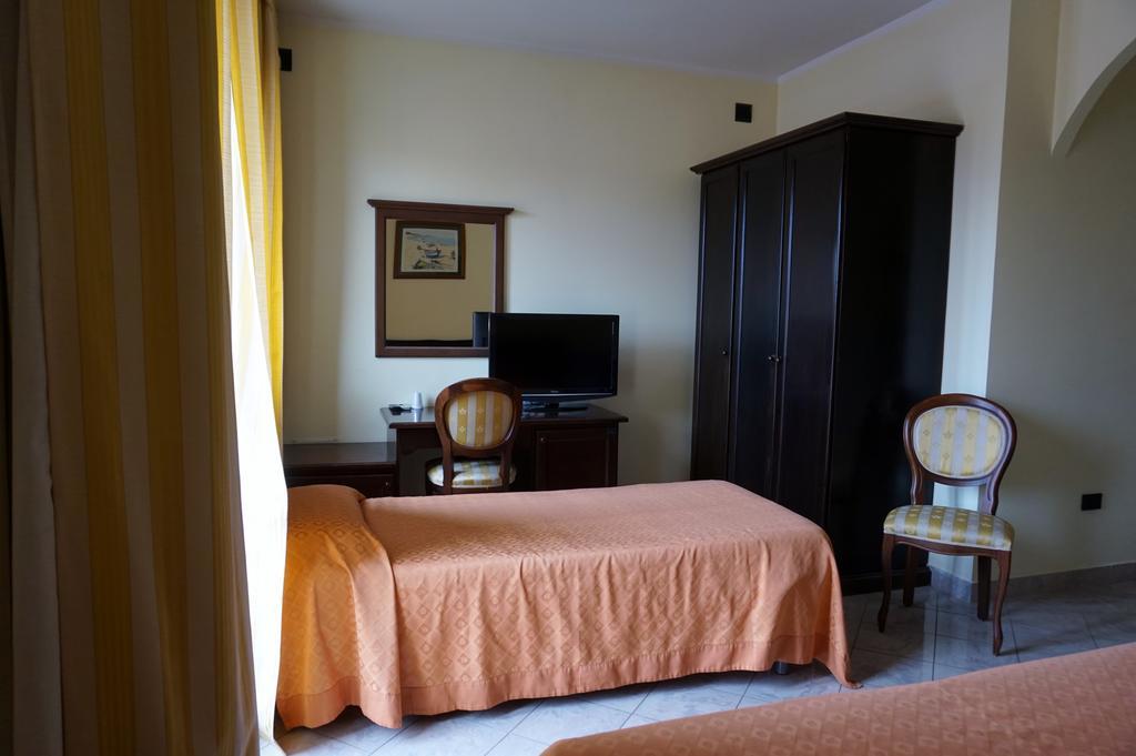 Hotel Stella 2000 3*